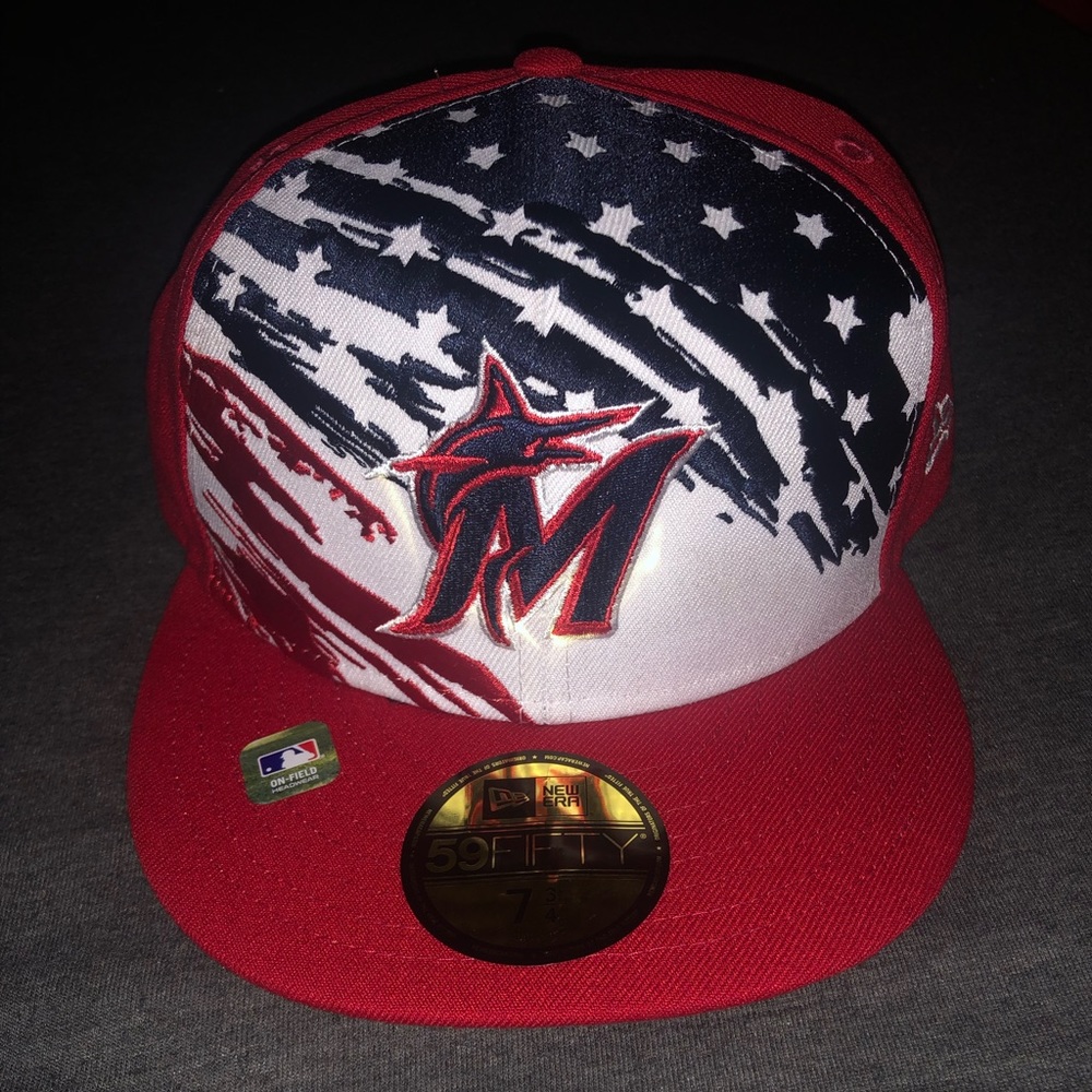 Miami Marlins New Era 59 fifty 4th of July hat (7 3/4)